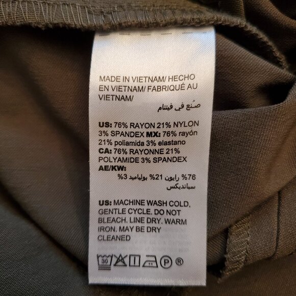 Chicos Capri leggings - Picture 4 of 10